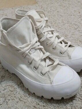 Converse Chuck Taylor All Star Lug Sole Platform Hi Top White Canvas Sneakers 6